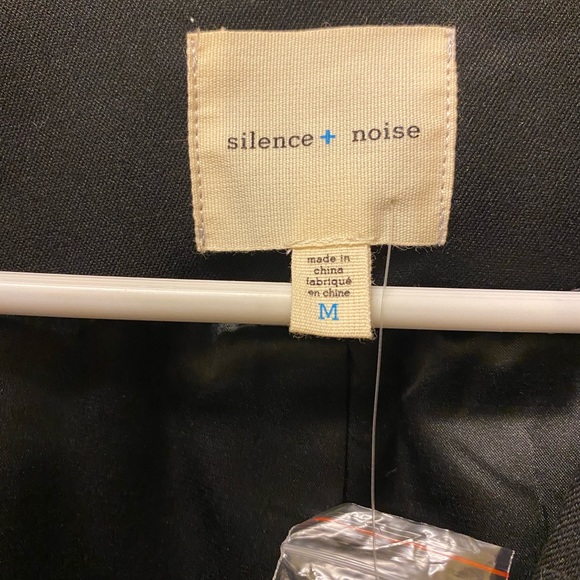 Jacket - Picture 4 of 5